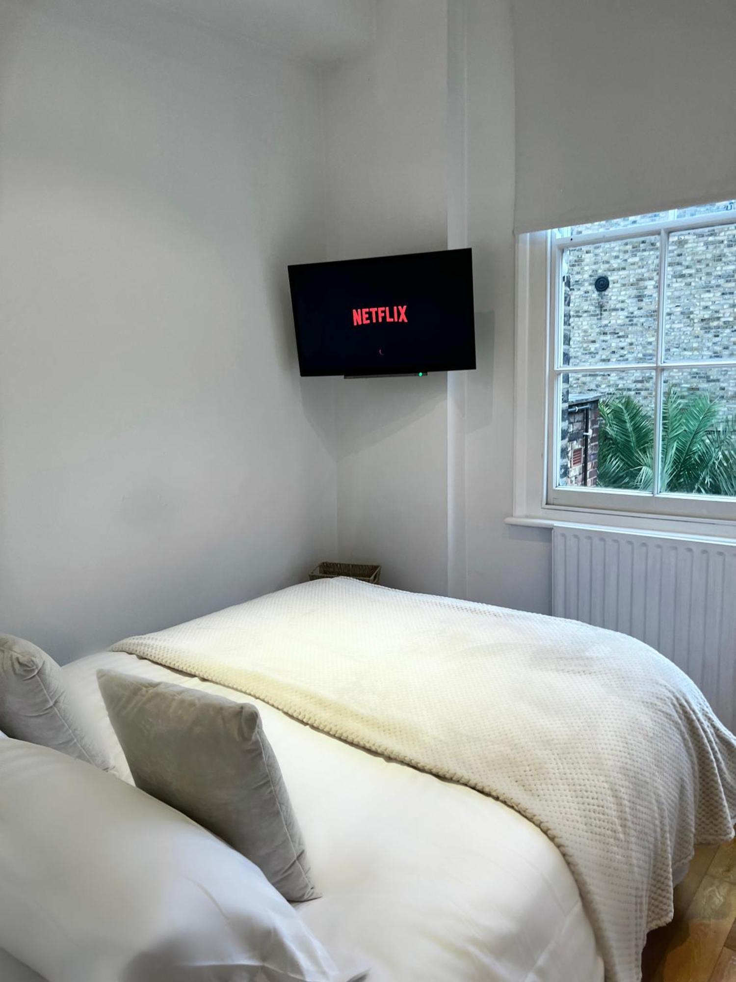 Stylish One Bedroom Apartment In The Heart Of Angel London Exterior photo